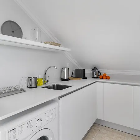 Whome Surfer's Paradise Retreat: Digital Nomads & Remote Workers Ericeira