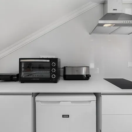 Daire Whome Surfer's Paradise Retreat: Digital Nomads & Remote Workers